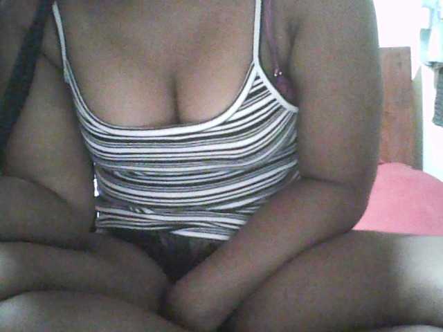 Live sex webcam photo for Petah-Schon #276199539