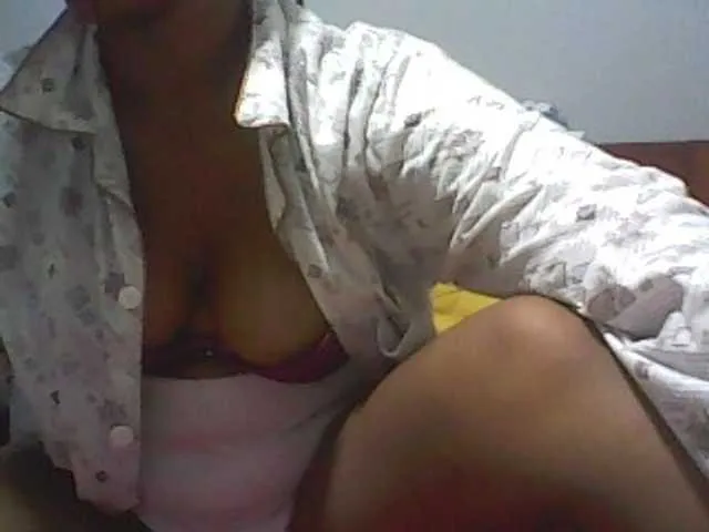 Live sex webcam photo for Petah-Schon #276674990