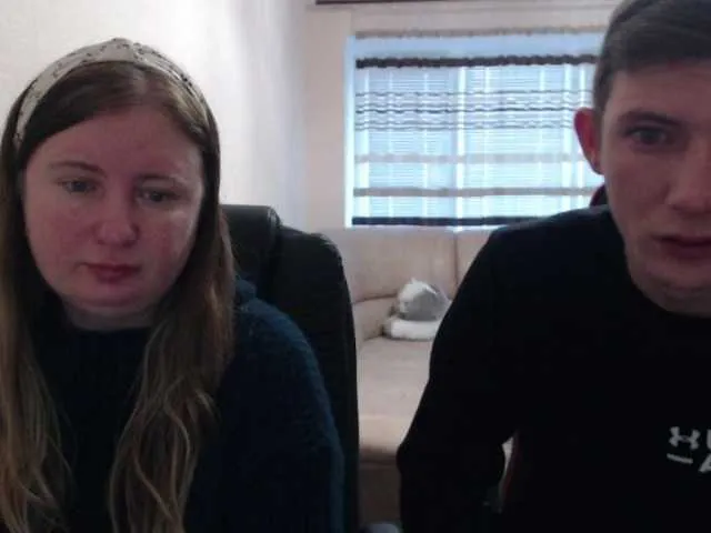 Live sex webcam photo for PeterAndJenda #272017904