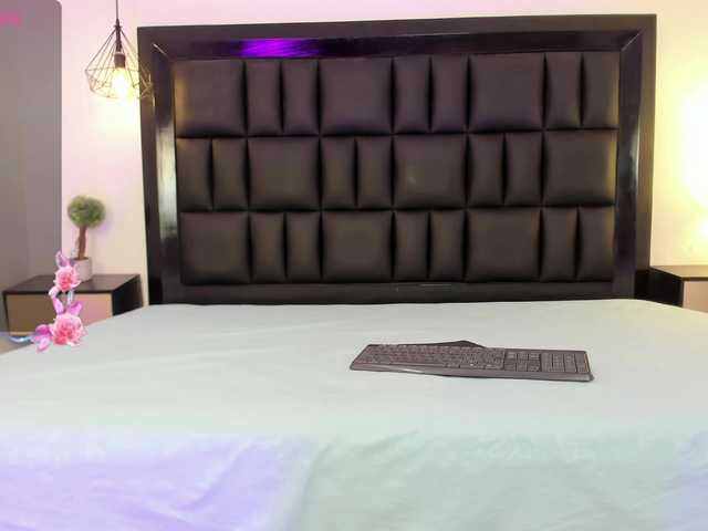 Live sex webcam photo for Petite-esther #291104079