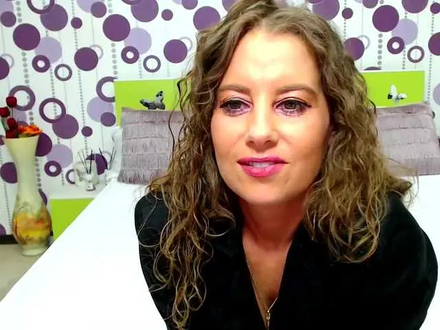 Live sex webcam photo for PetiteAlyssa #288014763