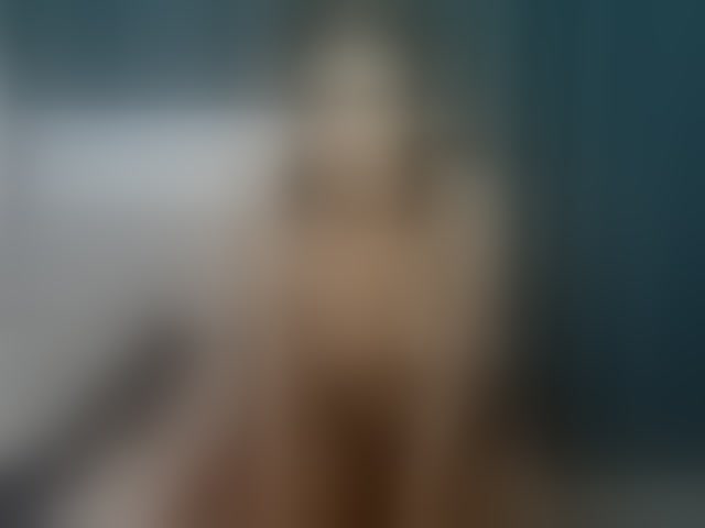 Live sex webcam photo for PetiteCocoo #294118989