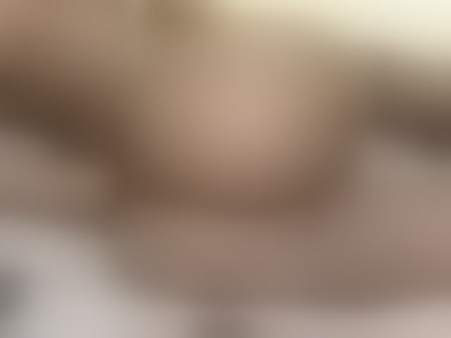 Live sex webcam photo for Petitebunni #293967659