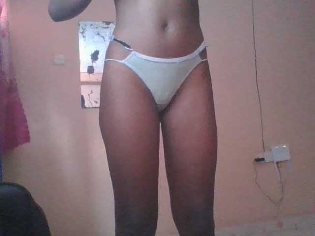 Live sex webcam photo for Petitecutie #294095535