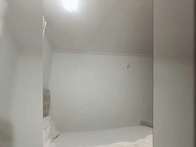 Live sex webcam photo for Petiteebony #292324779