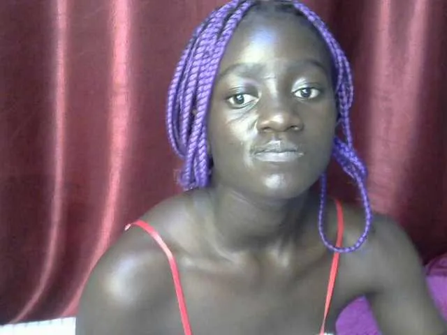 Live sex webcam photo for Petitegal #290447543