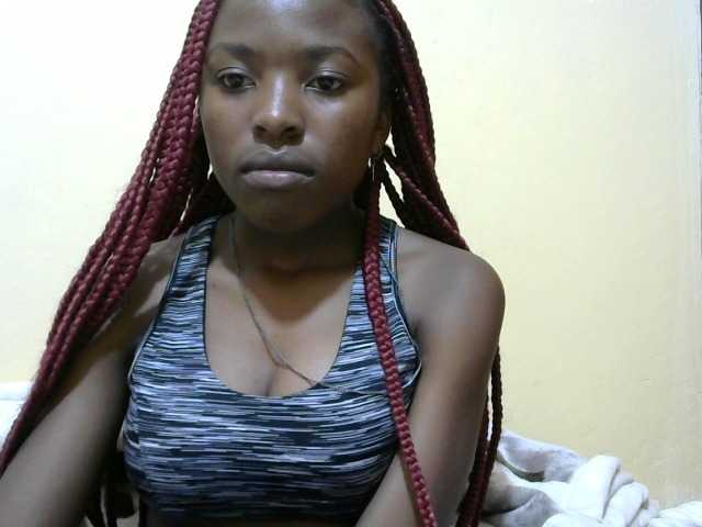 Live sex webcam photo for Petitepussie #291638156