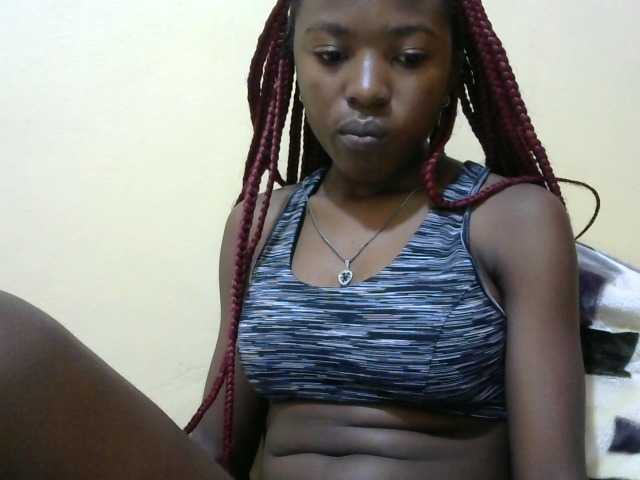 Live sex webcam photo for Petitepussie #291691733