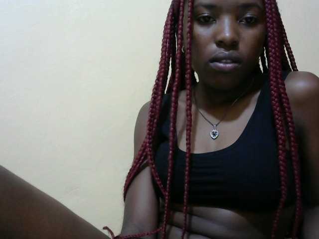 Live sex webcam photo for Petitepussie #291697390