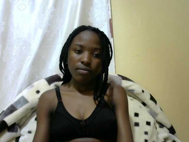 Live sex webcam photo for Petitepussie #292203566