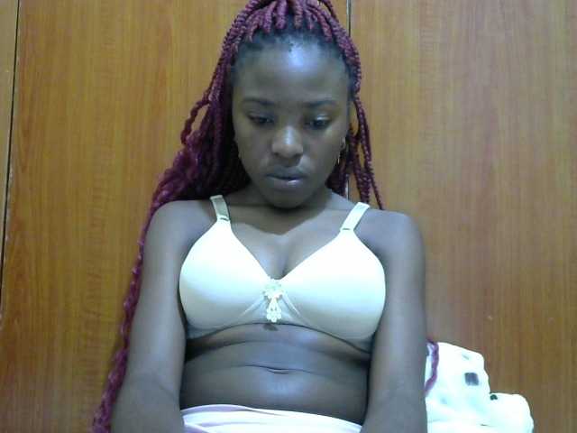 Live sex webcam photo for Petitepussie #292322990