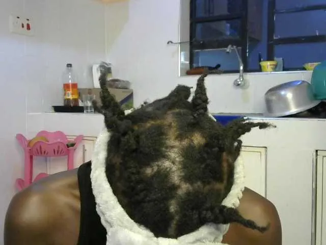 Live sex webcam photo for Petitetessy7 #290469550