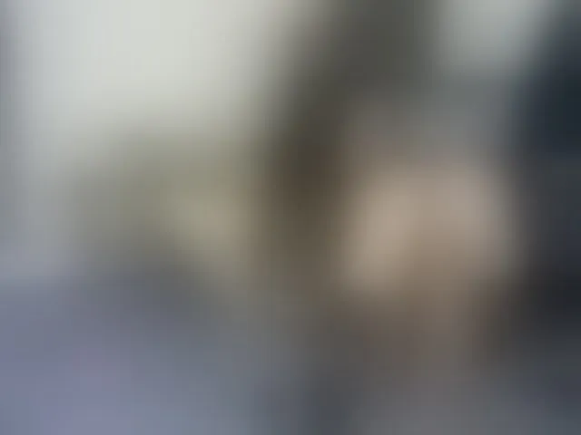 Live sex webcam photo for Petitlexxi #293108487