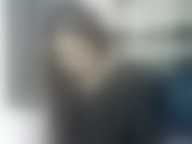 Live sex webcam photo for Petitlexxi #293674260