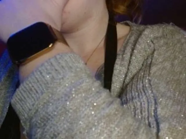 Live sex webcam photo for Petitoiseaucoquine #290531355
