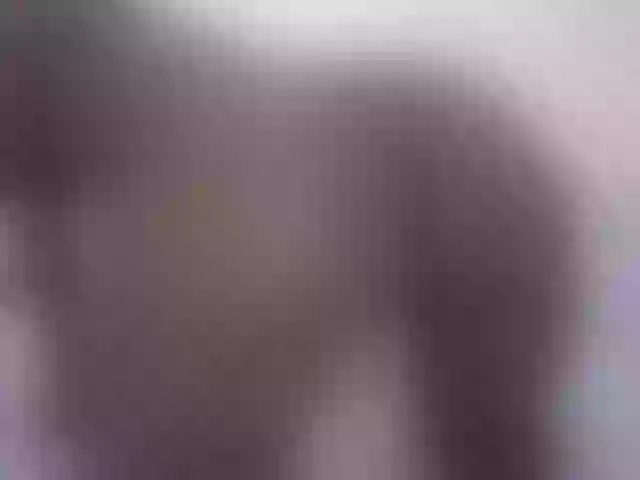 Live sex webcam photo for Pettite-Diofa #290844036