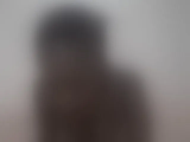 Live sex webcam photo for Pettite-Diofa #290922668