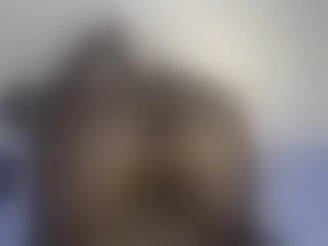Live sex webcam photo for Pettite-Diofa #291007794