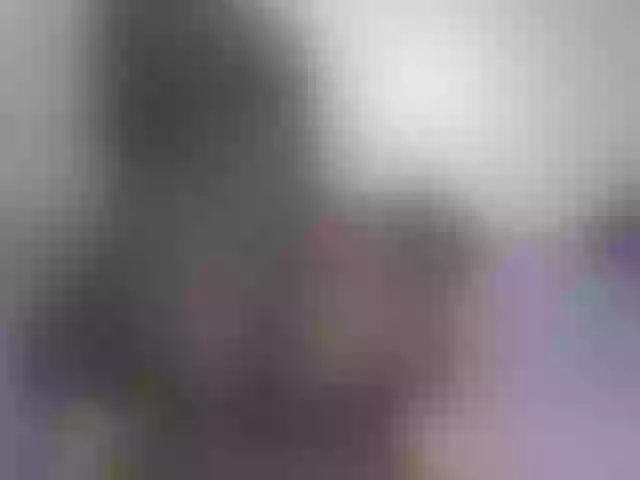 Live sex webcam photo for Pettite-Diofa #291306799