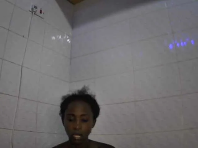 Live sex webcam photo for Pettite-Diofa #291775065