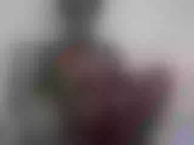 Live sex webcam photo for Pettite-Diofa #292070690