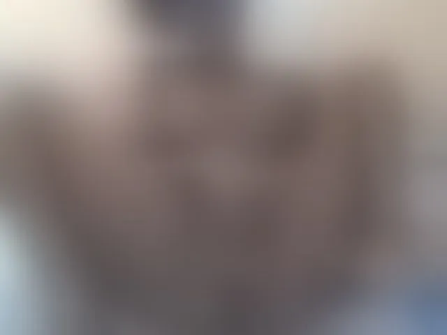 Live sex webcam photo for Pettite-Diofa #292381309