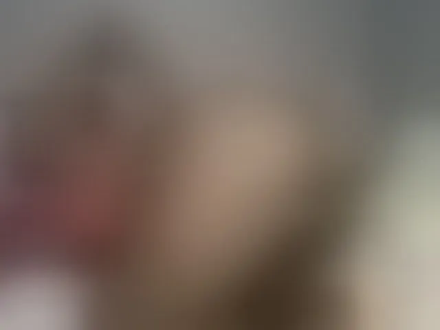 Live sex webcam photo for Pettite-Diofa #293791160