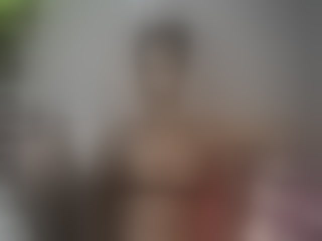 Live sex webcam photo for Pettite-Diofa #294086980