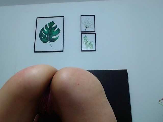 Live sex webcam photo for PeytonnBleh #273558208