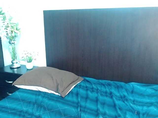 Live sex webcam photo for PeytonnBleh #273709404