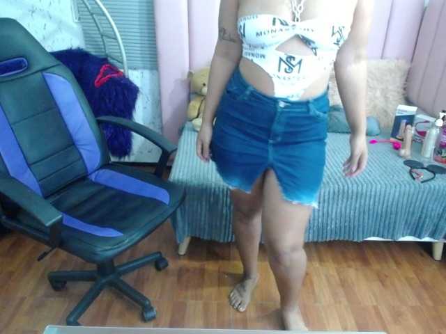 Live sex webcam photo for PielCanela- #276120310