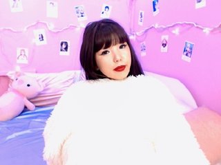 Live sex webcam photo for PinaChen #181033911