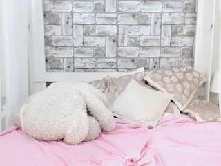 Live sex webcam photo for PinaChen #190877712