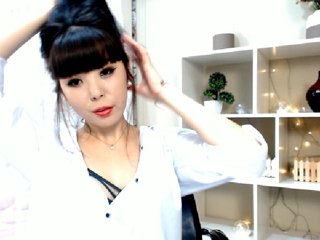 Live sex webcam photo for PinaChen #191370719