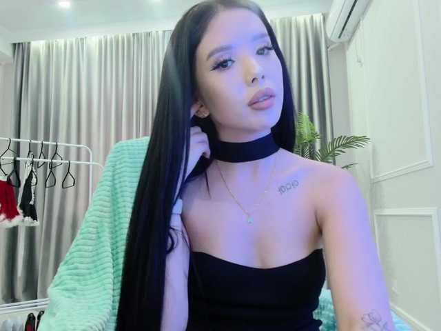 Live sex webcam photo for PinaChen #276284962