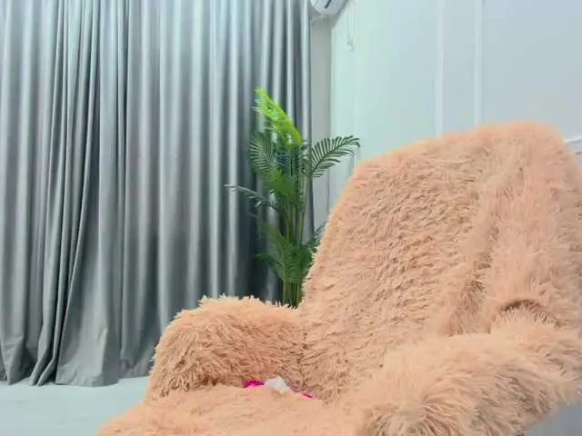 Live sex webcam photo for PinaChen #276469136