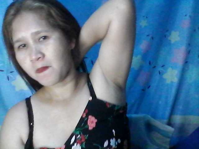 Live sex webcam photo for PinayMom30 #272489416