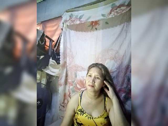 Live sex webcam photo for PinayMom30 #273750072