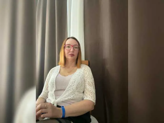 Live sex webcam photo for Pink-Lips #291969141