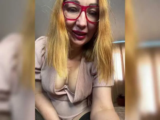 Live sex webcam photo for Pink-Lips #293931026