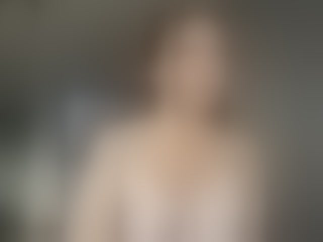 Live sex webcam photo for PinkDolly18 #294120845