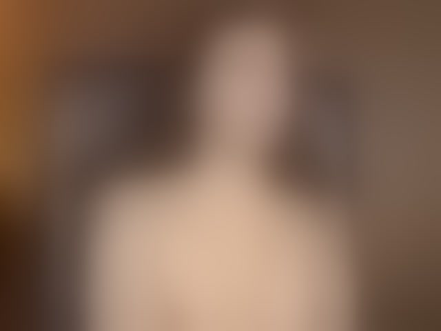 Live sex webcam photo for PinkDolly18 #294267788