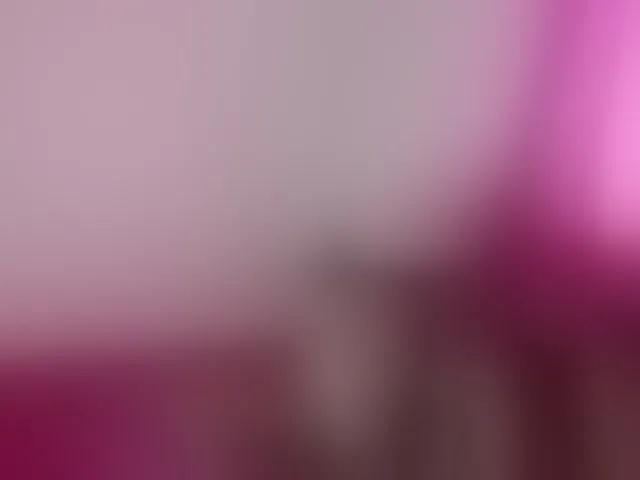 Live sex webcam photo for PinkDomina01 #293211390