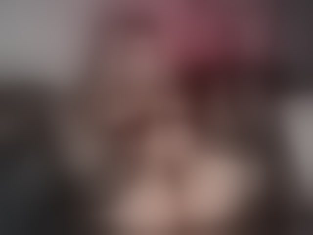 Live sex webcam photo for PinkFoxya #294009713