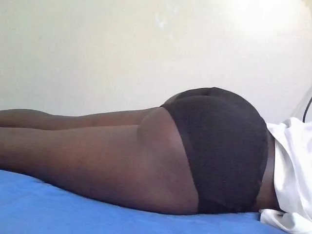 Live sex webcam photo for Pinkiec #293349052