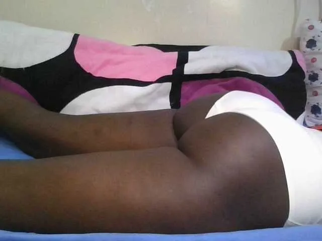 Live sex webcam photo for Pinkiec #293551673