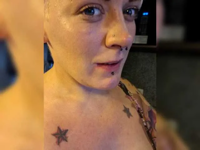 Live sex webcam photo for Pinkthehawk #273575601