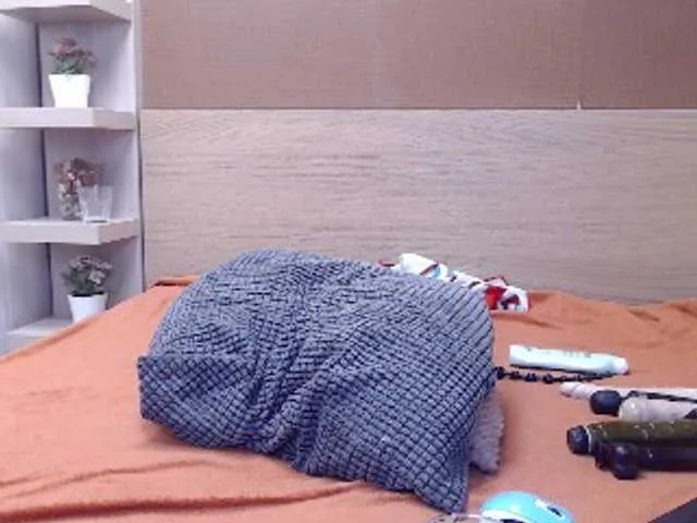 Live sex webcam photo for PinkySmithxXx #277243233