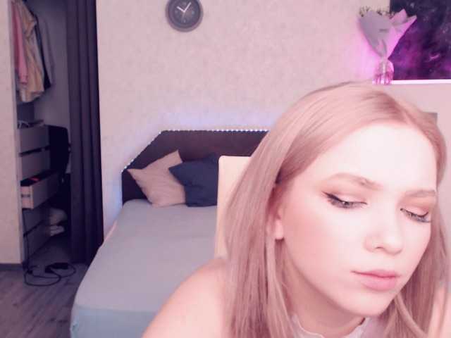 Live sex webcam photo for PiperAmbroser #272433747