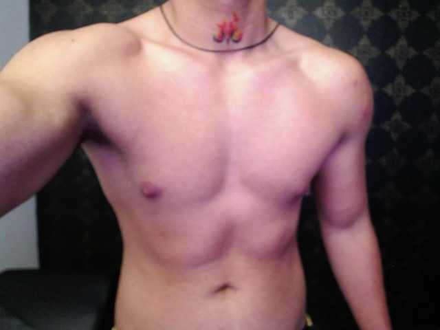 Live sex webcam photo for Piperr- #277790384